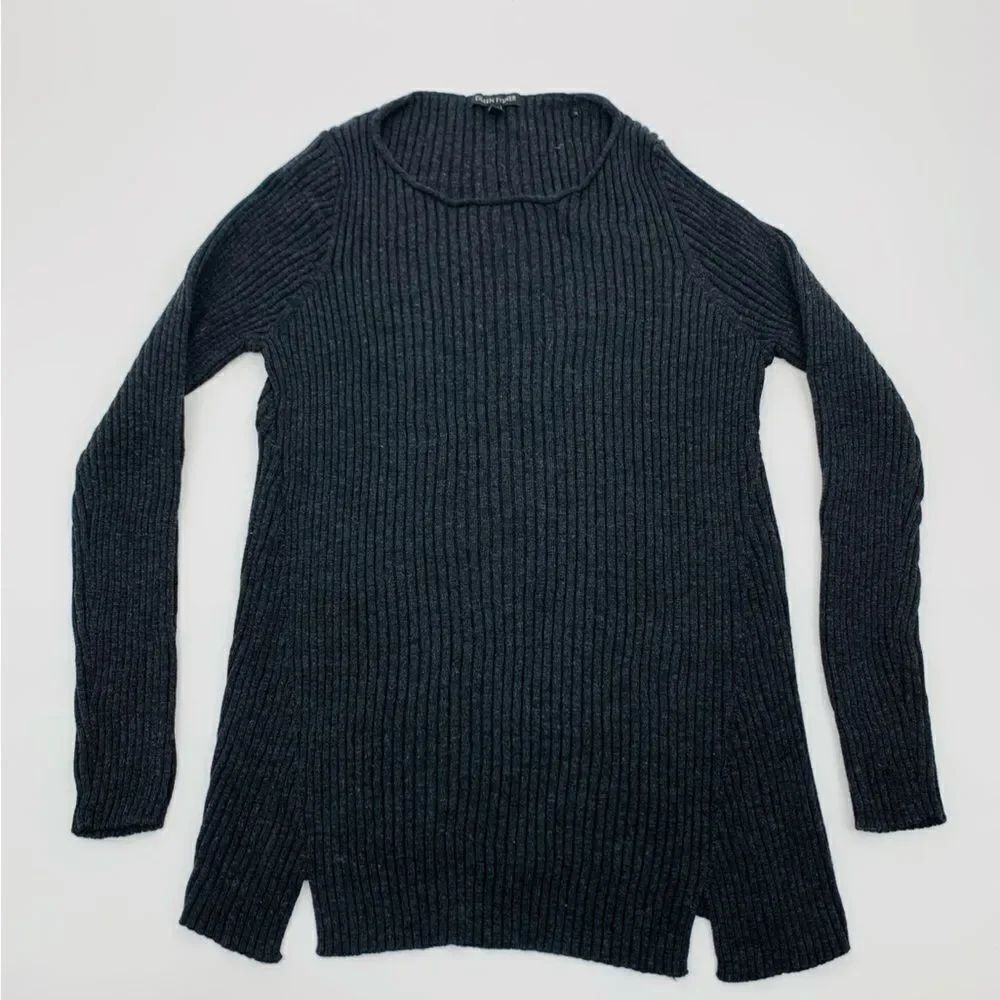 Eileen fisher | Women's charcoal grey Black Ribbed Sweater | size medium